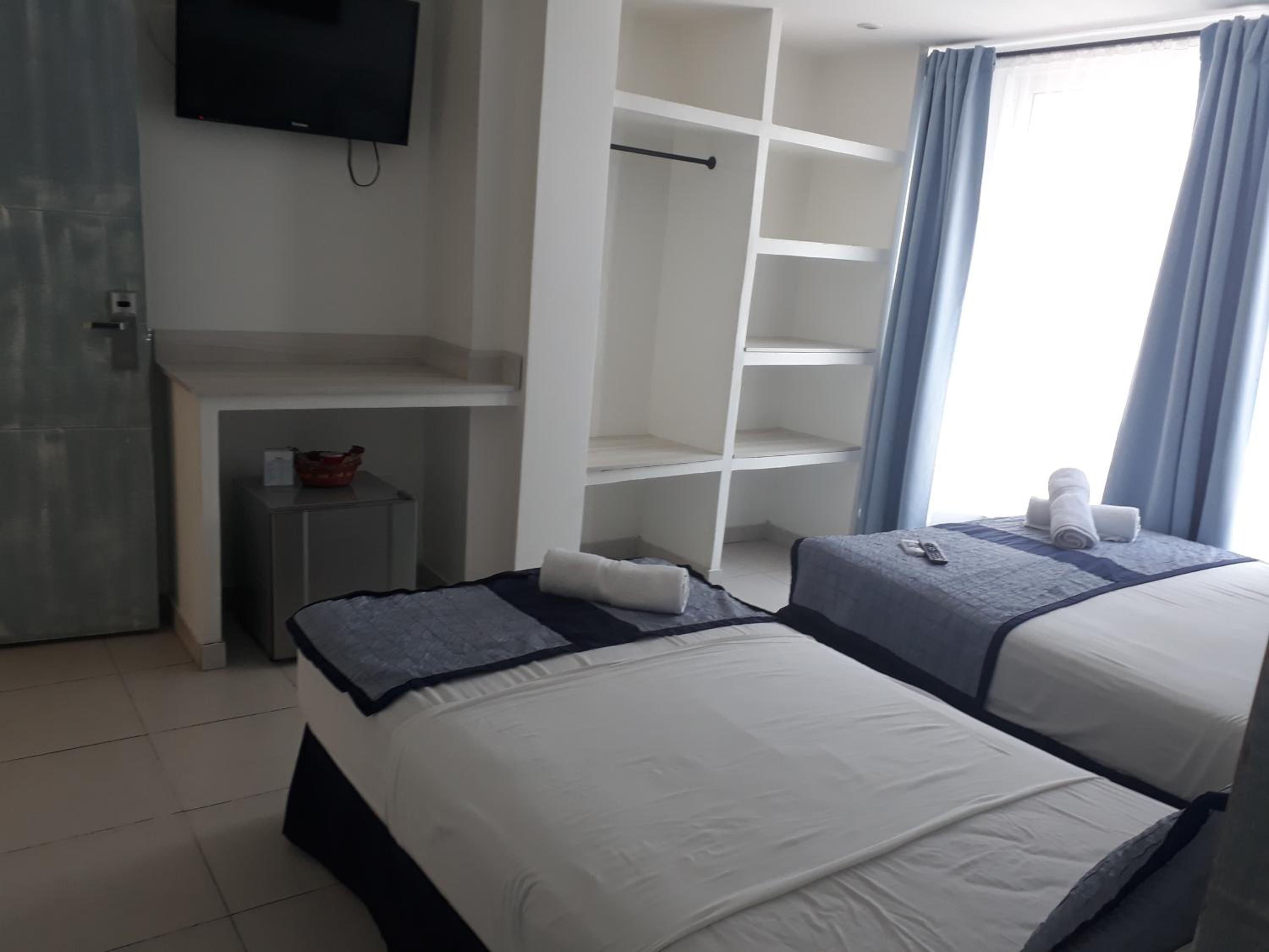Mintaka Hotel + Lounge — Photos 2